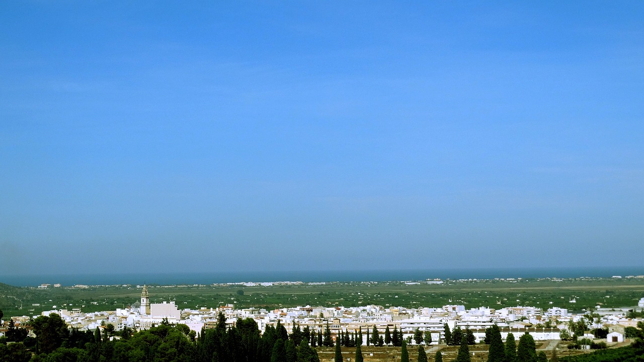 武當山二手房最新信息概覽，最新房源動態(tài)與市場走勢分析